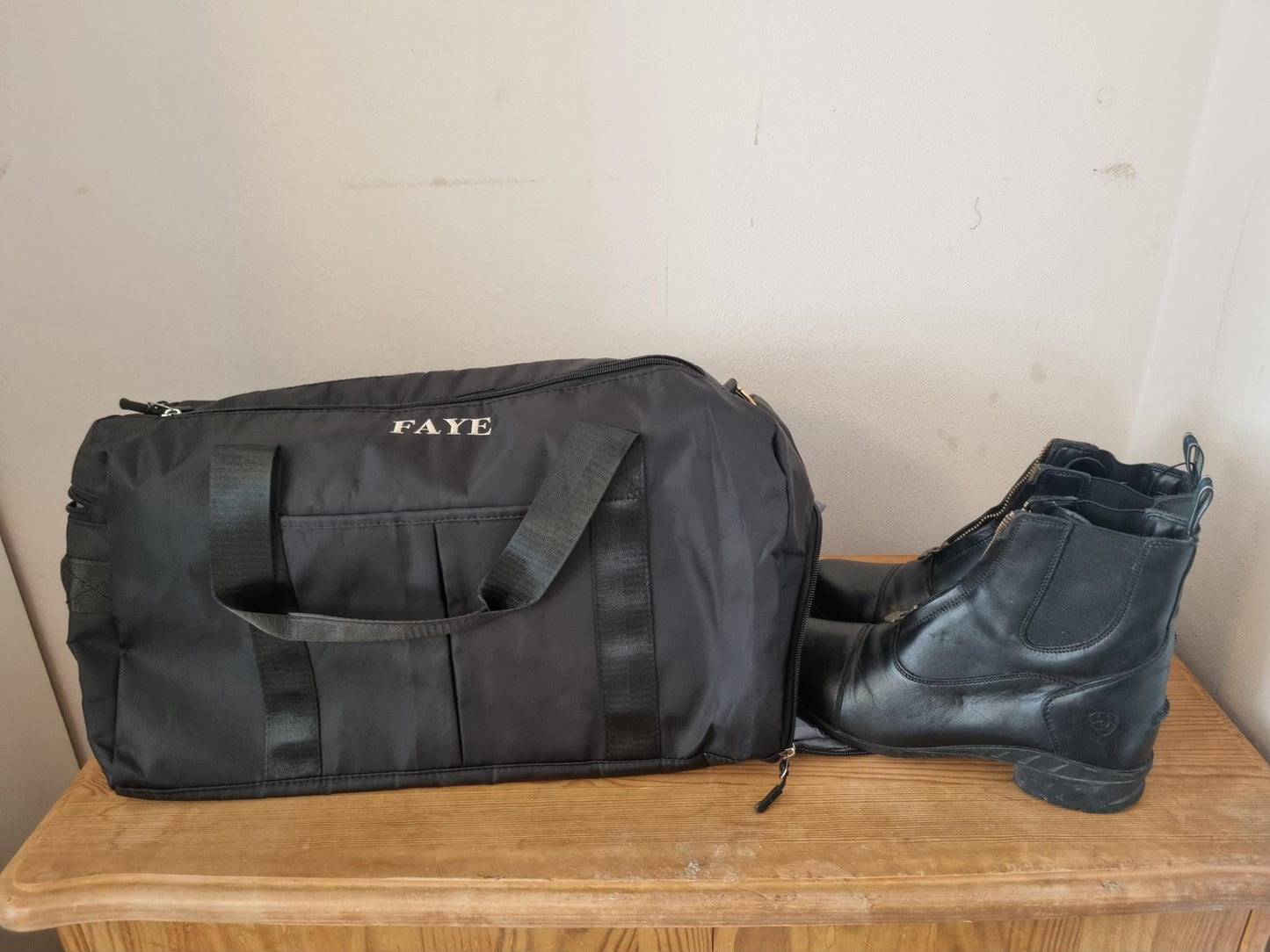 Equestrian personalised show bag embroidered