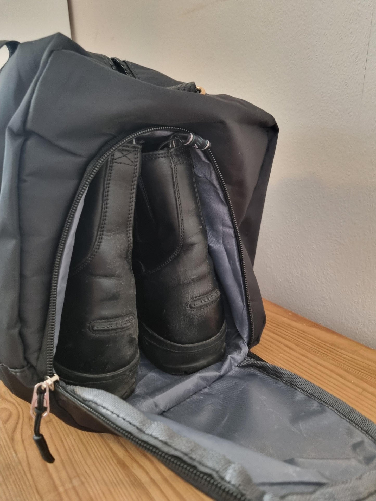 Equestrian personalised show bag embroidered