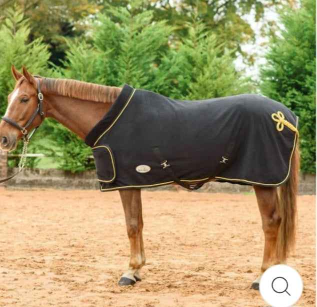 Brown fleece show rug 6.6